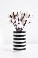 siyah beyaz çizgili modern görünümlü mermer dekoratif obje 1